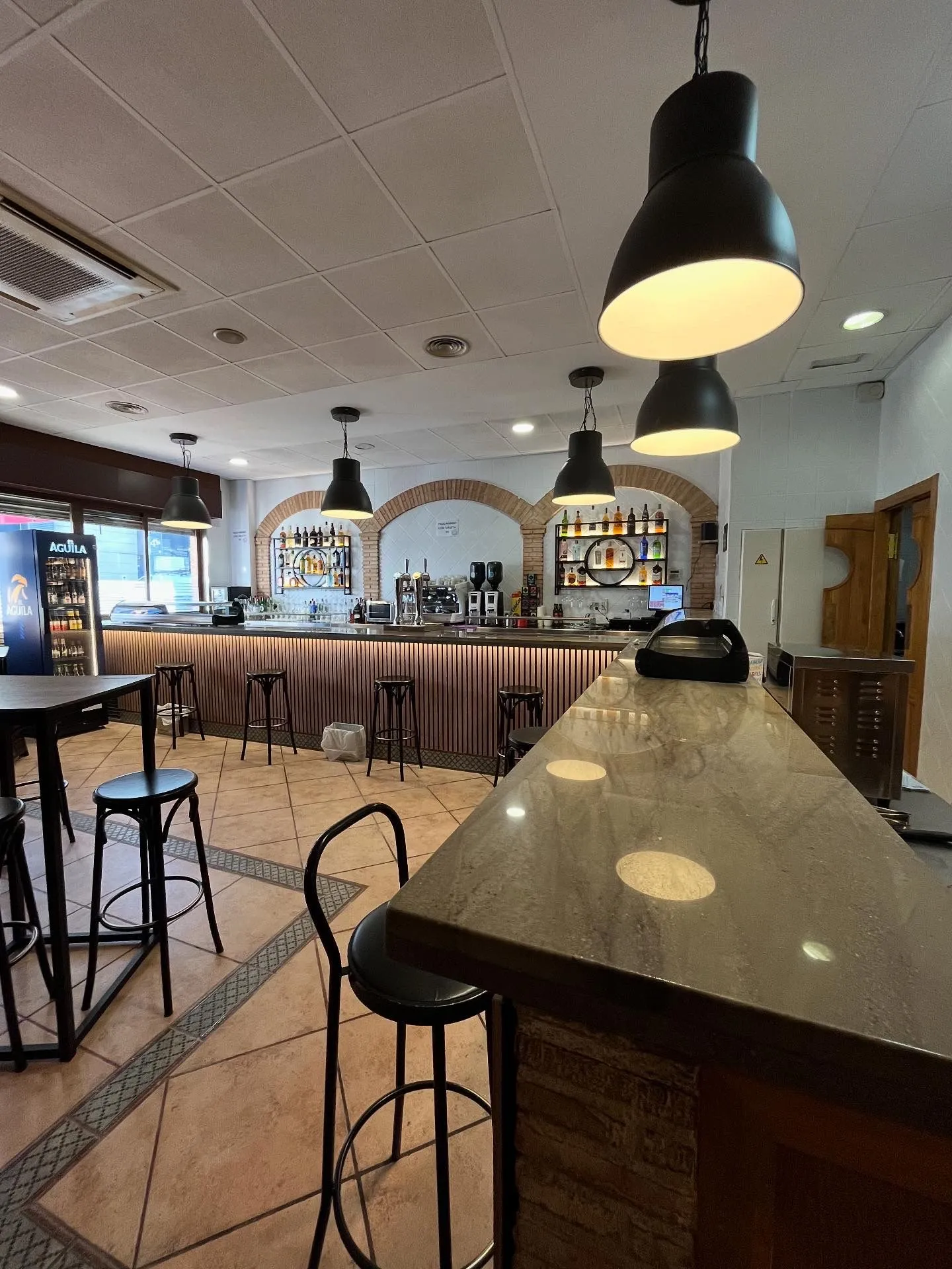 Detalle de la barra de madera